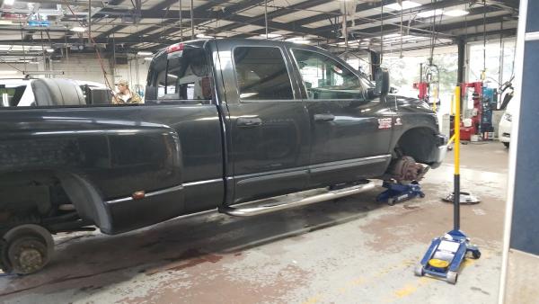 Mac's Tire Center
