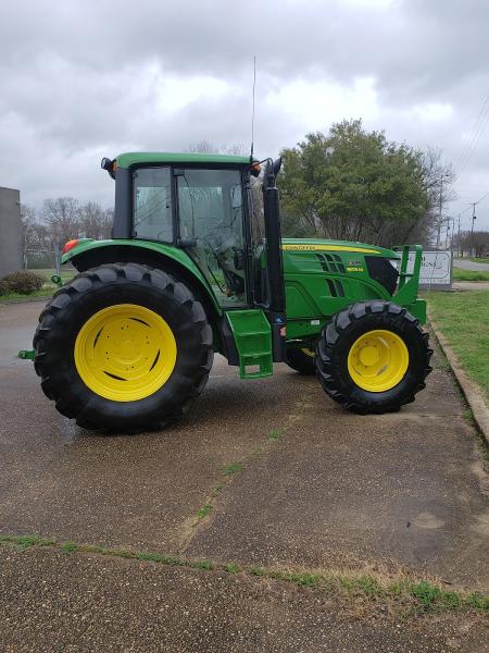 Hands on Car Wash and Tint
