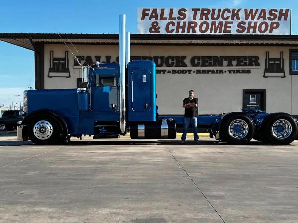 Falls Truck Center