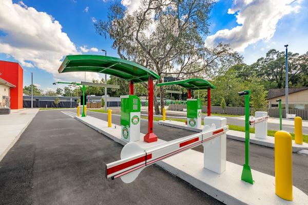 Gallo Car Wash 13th Street