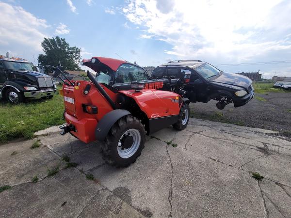 Laurence's Towing & Repair