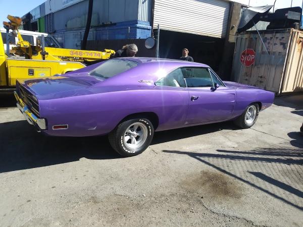 Mikes Mountain View Auto Glass