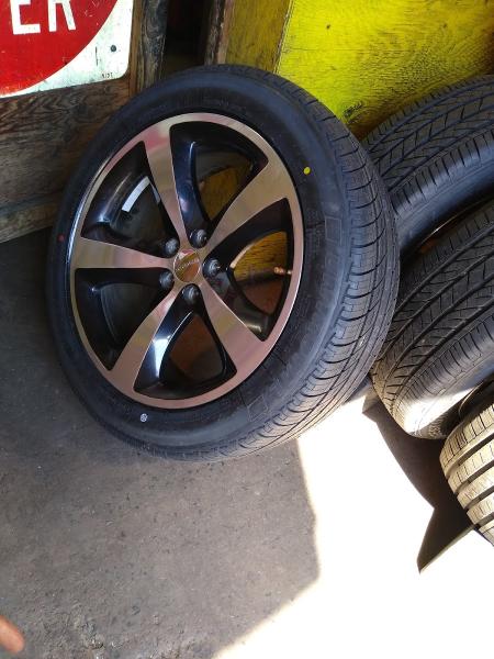 Santiago Tire Service LLC