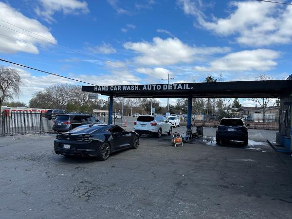 Diamond Shine Detailing and Car Wash