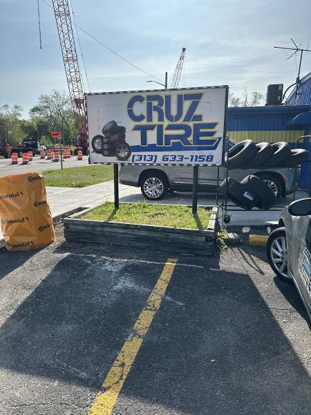 Cruz Tire