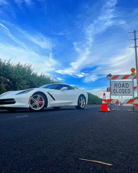 H & R Auto Body Shop