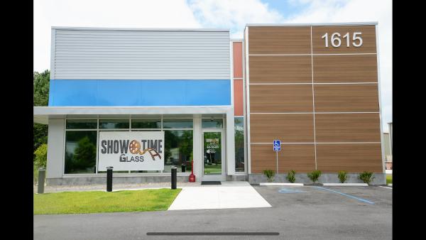 Showtime Auto Glass