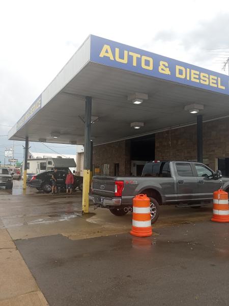 Charlie's Tire & Service