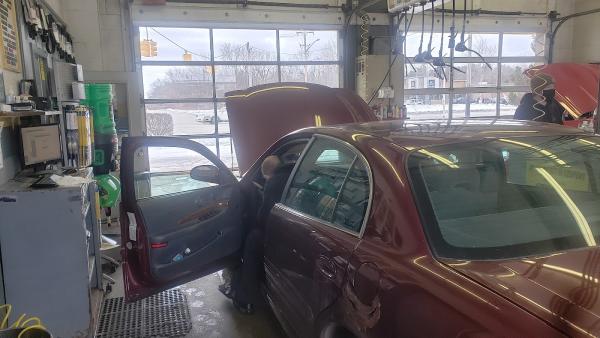 Geyer's Pennzoil 10 Minute Oil Change
