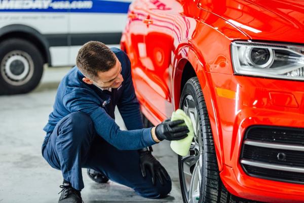 Sameday Auto Scratch and Dent Repair