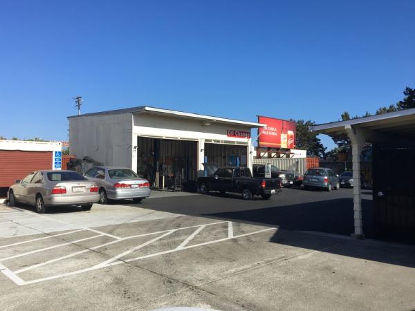 Saldana's Auto Repair & Custom Muffler Center