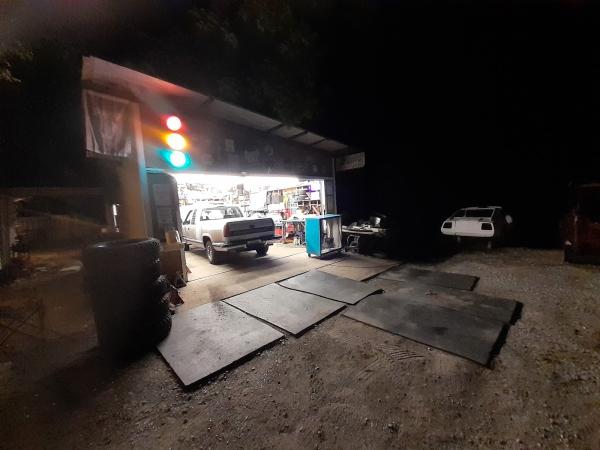 Greasy Knuckles Garage