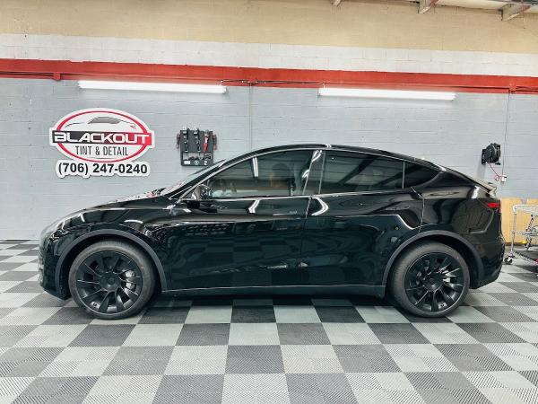 Blackout Tint & Detail