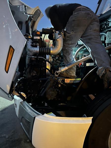 Lee's Mobile Truck & Trailer Repair LLC