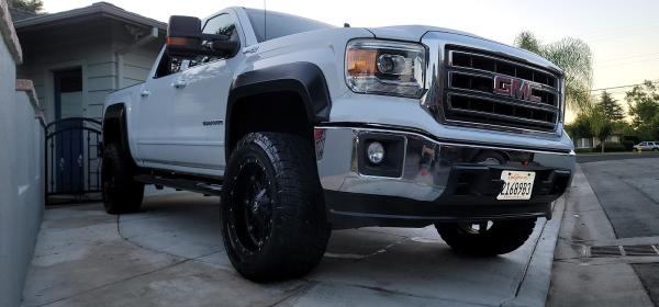 Famous Mobile Detail