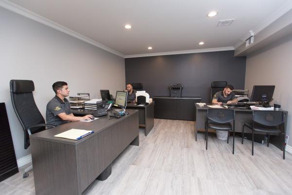 Premium Collision Center