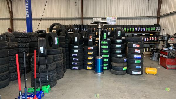 Chilango Tires
