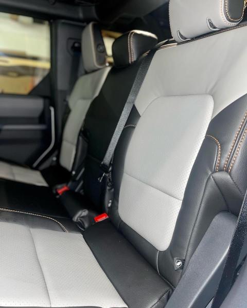 Middletown Auto Glass and Upholstery