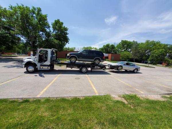 Iowa First Call Towing