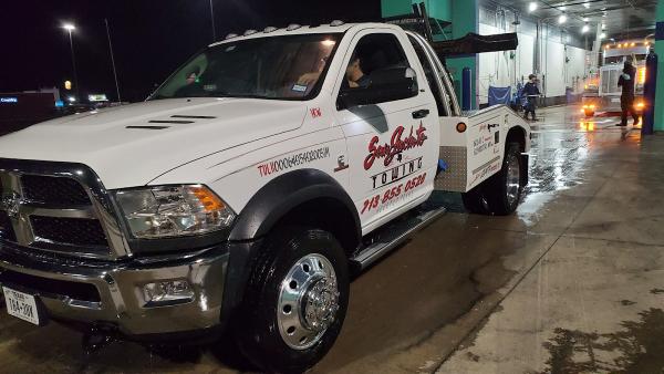 Jeff Smith Baytown Towing and Wrecker Service