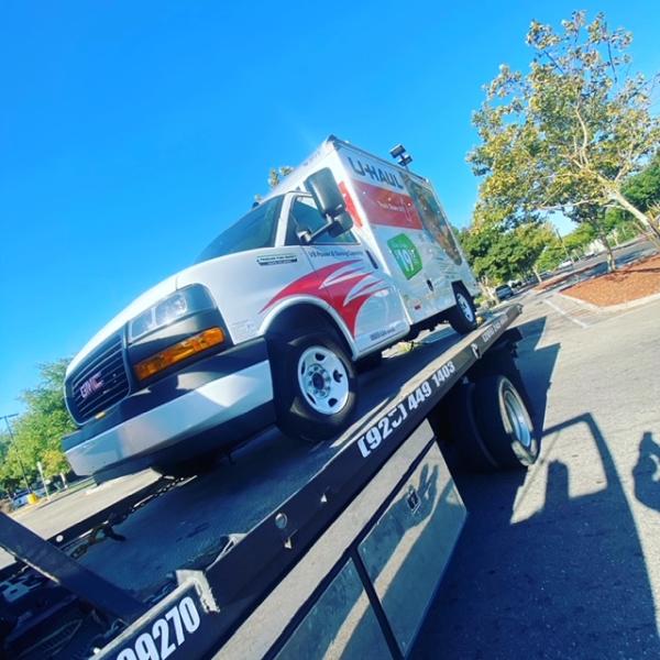 EEE Auto Service & Towing