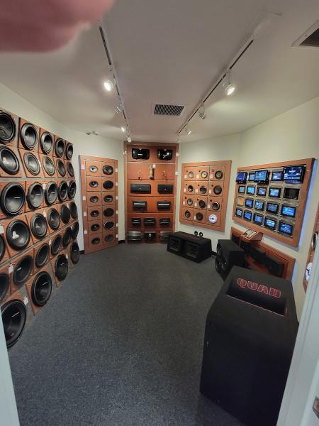 Custom Sounds & Tint