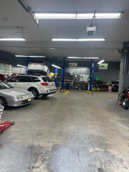 Edgewater International Auto Body & Auto Tech