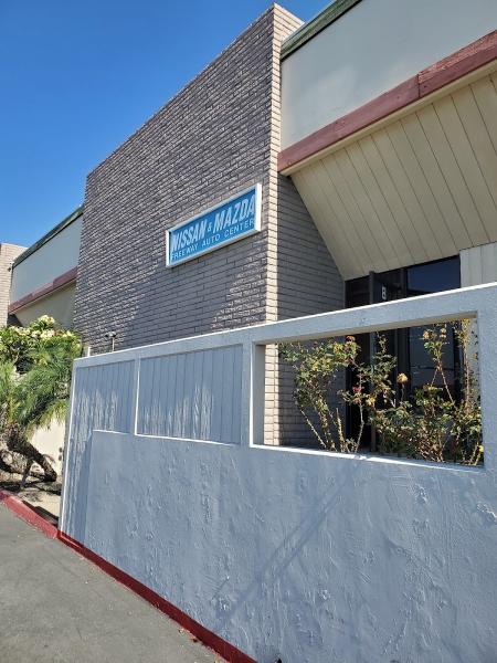 Freeway Auto Center