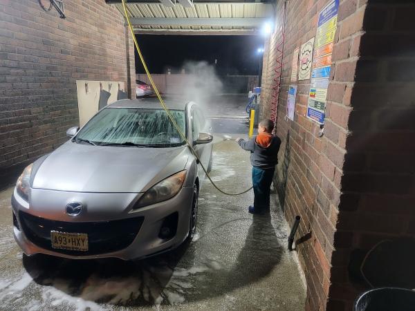 E-Z Car Wash