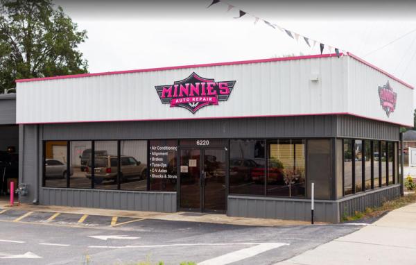 Minnie's Auto Repair