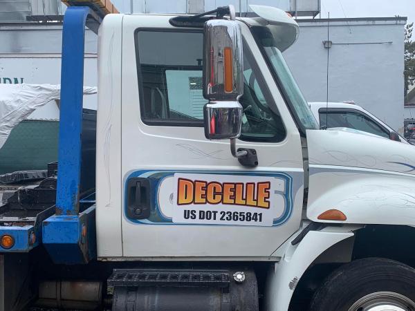 Decelle Towing & Recovery