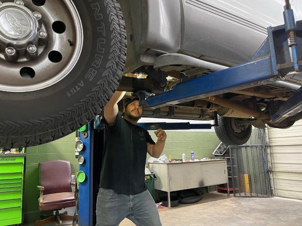 2 Aces Auto Repair & Accessories LLC