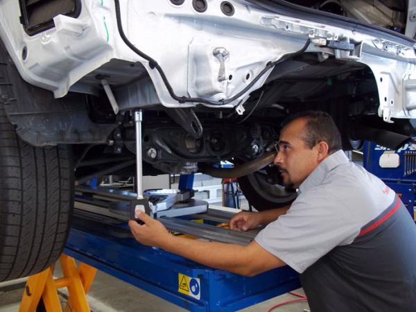 Folsom Lake Toyota Collision Center
