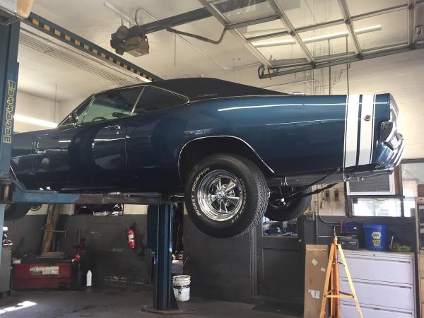 Santoro's Service Center
