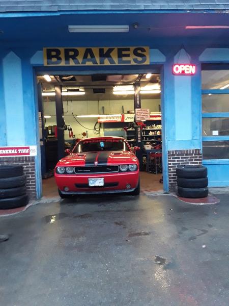 Alfredo's Tires Shop