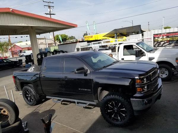 Tony's Wheels & Tires