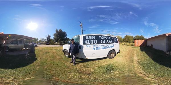 R & M Mobile Auto Glass