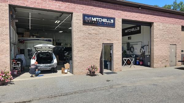 Mitchell's Auto Body