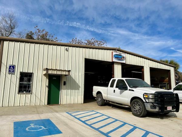 Arturbo Garage