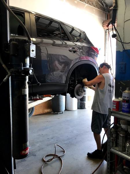 Eddies Garage LLC