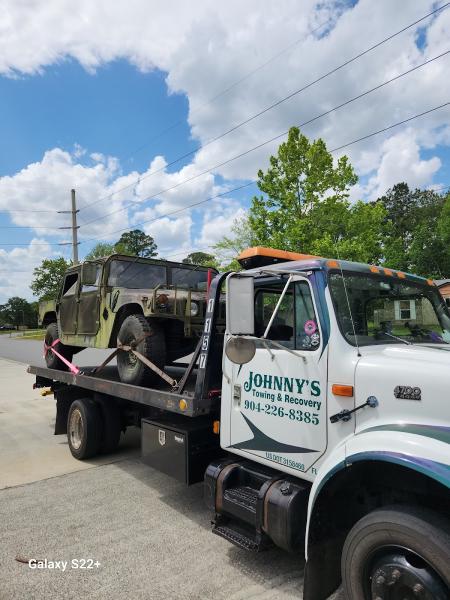 Johnny's Auto Towing and Recovery