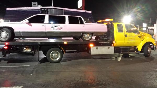 E T Towing and Recovery