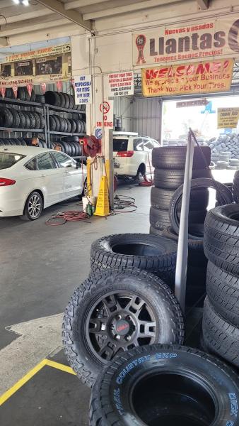 Pick Your Tire Vendemos Llantas (1102 E.2nd ST and Grand)