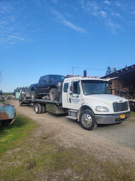 Baker & Baker Towing and Crane Service