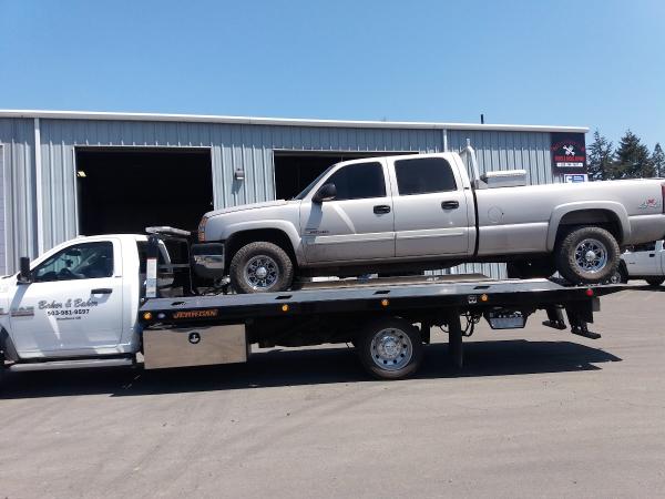 Baker & Baker Towing and Crane Service