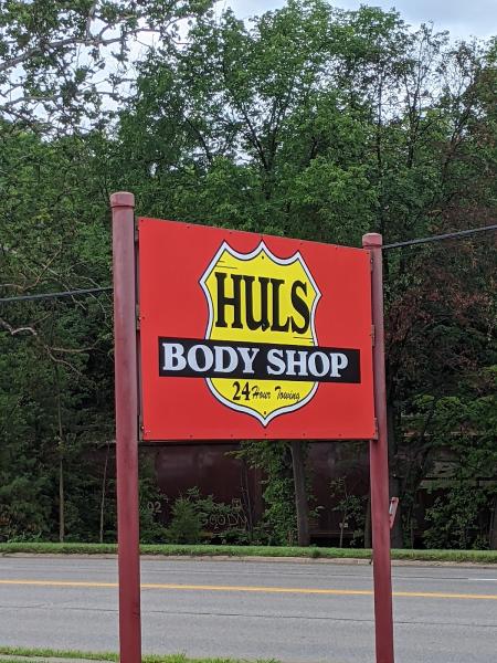 Huls Body Shop