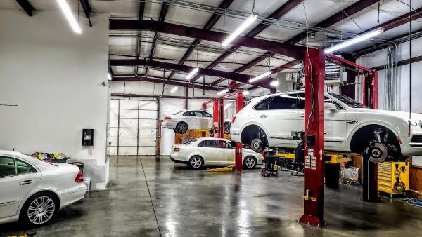 Kinetech Motor Werkes European Auto Service