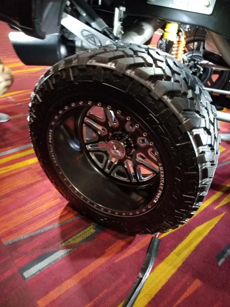 Reyes Tires