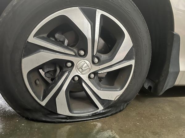 Unike Tires