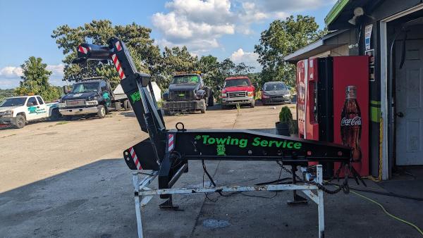 Montero's Auto & Towing LLC